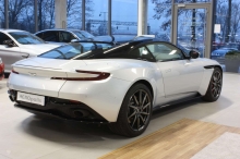 Aston Martin DB 11