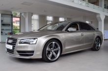 AUDI S8 Quattro