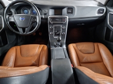 VOLVO S60 Momentum