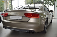 AUDI S8 Quattro